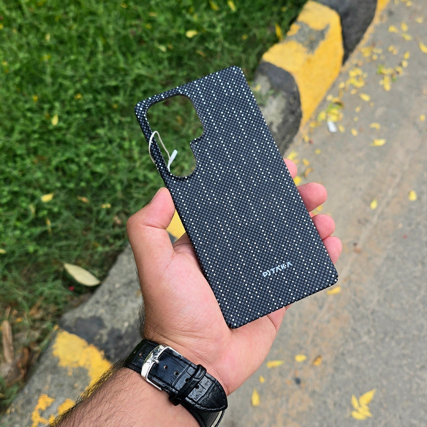 Samsung 25 Ultra Pitaka Style Carbon Fiber Case – Premium Slim & Lightweight Protection (No MagSafe)